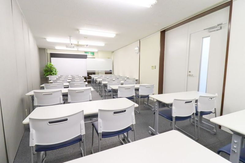 ふれあい貸し会議室 名古屋No135 - ふれあいスペース 名古屋さかえ