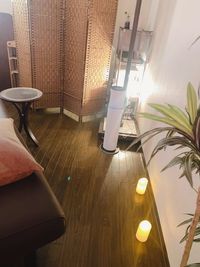 こんな風にお使いいただけますと、雰囲気出ます♪ - Takanakkoレンタルサロン Takanakkoレンタルサロン池袋店の室内の写真