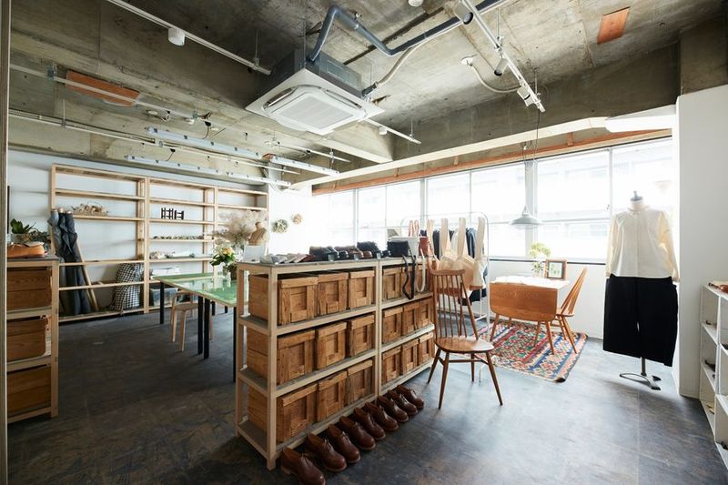 ギャラリー・レンタルアトリエ大阪玉造 - Dress Narrative 