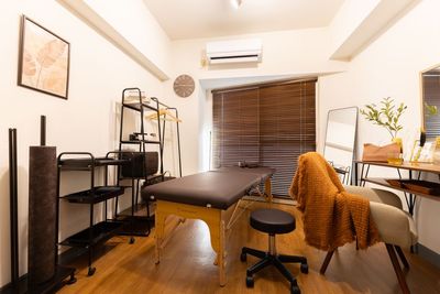 名古屋駅徒歩5分!エステ・ネイル・整体✨ヒートマット・ペーパーシート無料✨可燃ごみすて無料✨ - レンタルサロン「corelabo」