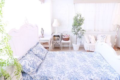 🎁秋葉原4分⭐本格アンティーク家具が彩るシャビーシック撮影スタジオ✨ポートレート、撮影会、作品撮りに特別な一枚を📷 - Studio EASTRIVER｜イーストリバー秋葉原