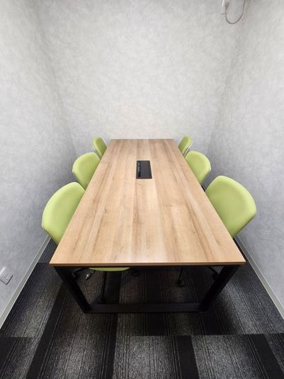 会議室 - URI OFFICE