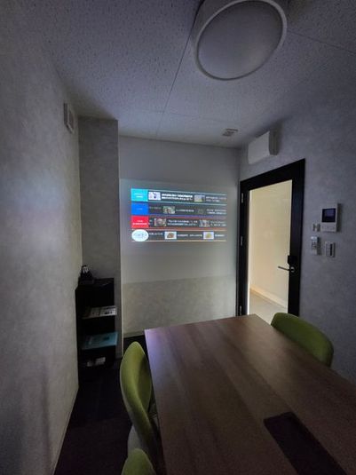 会議室 - URI OFFICE