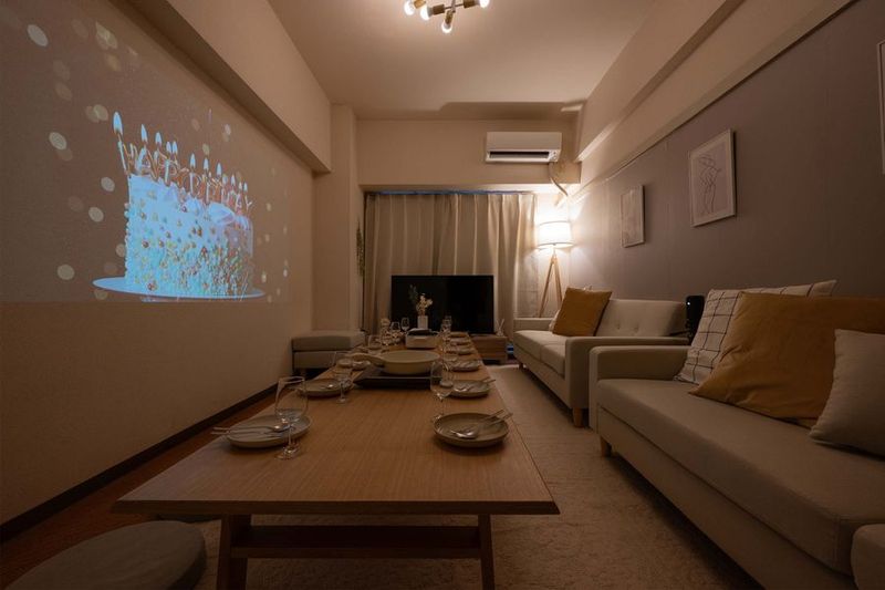 関内駅徒歩1分 最大100インチプロジェクター🎞️大画面TV - ラ・ルーチェ横浜