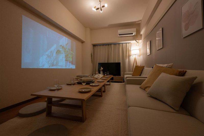 関内駅徒歩1分 最大100インチプロジェクター🎞️大画面TV - ラ・ルーチェ横浜