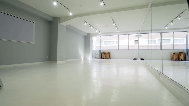 横浜ダンススタジオMOSH PIT関内店Cst - 【関内Cst】関内駅徒歩3分【50㎡の広々レンタルスタジオ】