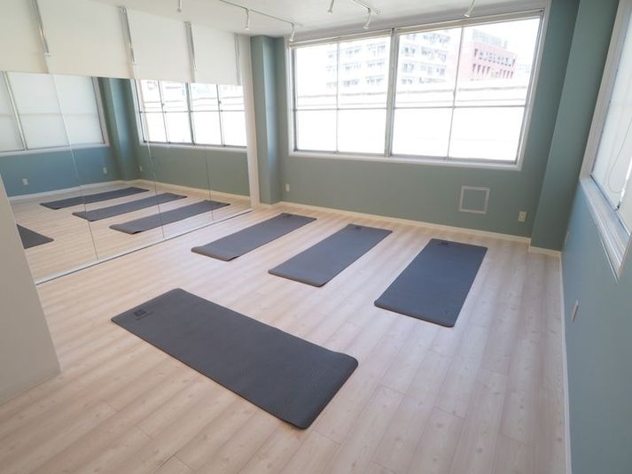 横浜ダンススタジオMOSH PIT元町店 - 【元町店】元町中華街駅３分【ジャンプ・楽器OKダンススタジオ】