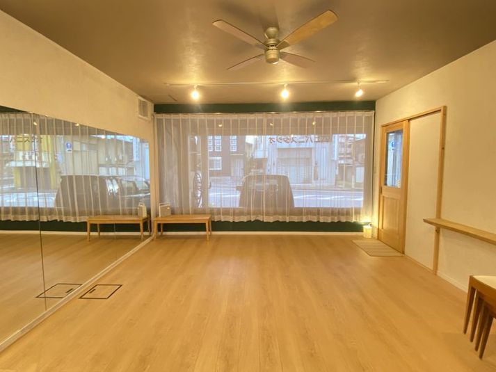 ダンス・ピアノスタジオ丨パニパニスタジオ -  パニパニスタジオ（ピアノ・ダンスレッスン）