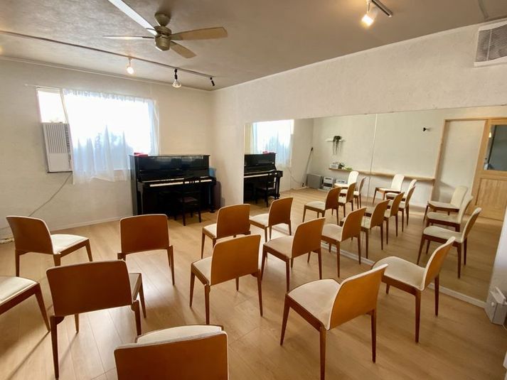 ダンス・ピアノスタジオ丨パニパニスタジオ -  パニパニスタジオ（ピアノ・ダンスレッスン）