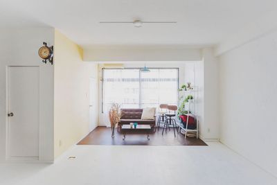 スタジオ内観
 - 代々木村田マンション 505 STUDIO YOYOGI 撮影スタジオの室内の写真
