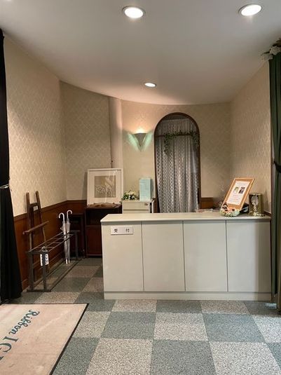 ２階の控室部屋２室、挙式場　合計３部屋ご使用 - リボン　イグレシア（マエストロ)