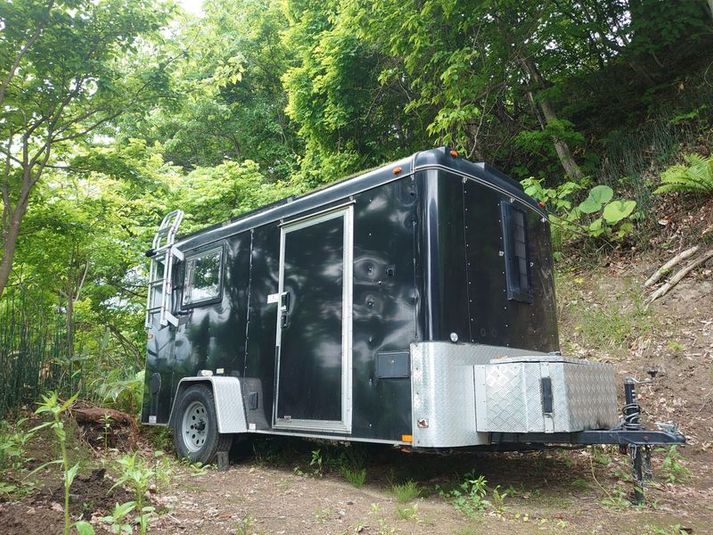 森の多目的倉庫、野外、キャンピングカー、Wifi、ワーケーション - ガレージ工房 野島技研