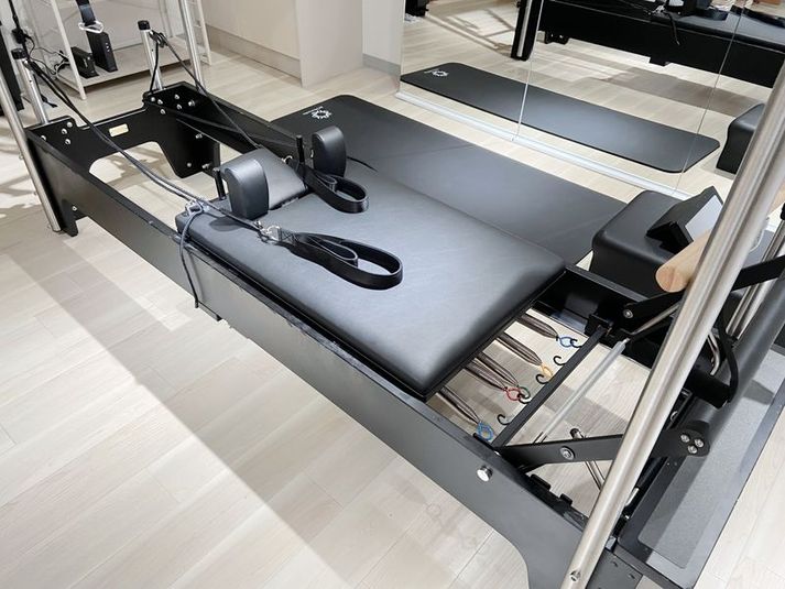 【レビュー投稿プラン】キャフォーマー・チェア・バレル完備 - Pilates Studio Lui 恵比寿店