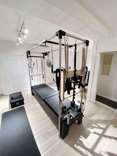 【レビュー投稿プラン】キャフォーマー・チェア・バレル完備 - Pilates Studio Lui 恵比寿店