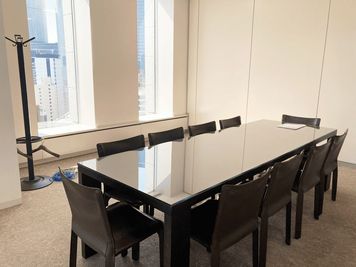 名古屋会議室 プライムセントラルタワー名古屋駅前店 第18会議室の室内の写真