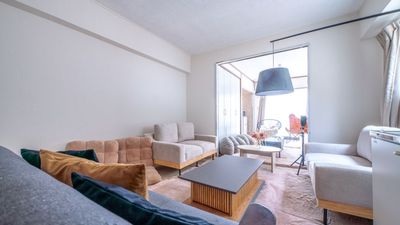 シュシュ天満パーティ🎂女子会💕ママ会✨デート❤️ STM💛女子会✨推し活✨誕生日会✨ママ会【8~15名専用】の室内の写真