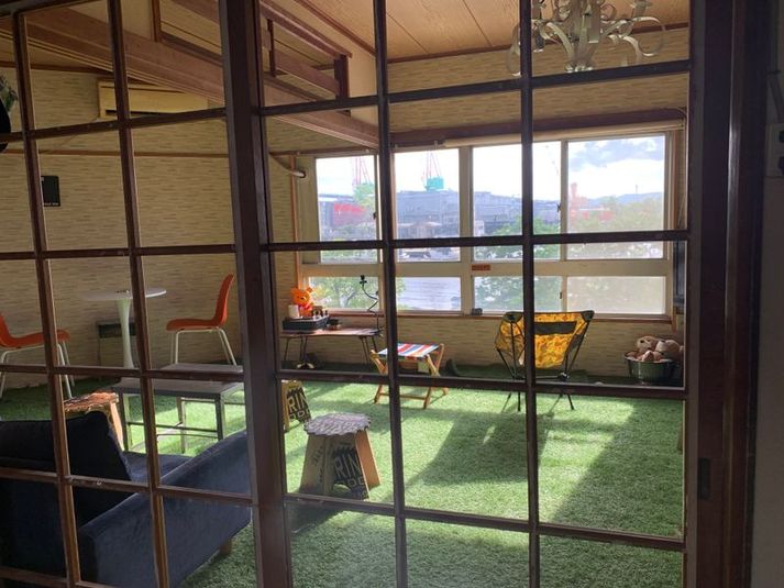 🍳キッチン・ハウス【眺望抜群・海が見えるレンタルスペース】階段 - URBAN PORT SQUARE