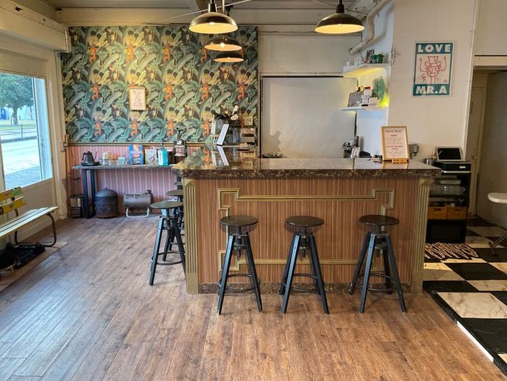 BARカウンターとフリースペースまるまる貸し切り - URBAN PORT SQUARE