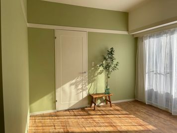 Green Room（ナチュラルウッディな温かみのある空間） - YUSHIMA STUDIO 701 YUSHIMA STUDIO　|　自然光◎南向き撮影スタジオの室内の写真