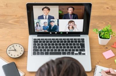 リモートワーク！
(イメージ画像) - Ready Room センター北、貸し会議室の室内の写真