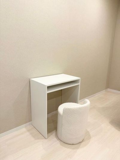 電動施術ベット付き完全個室レンタルサロン - LUA