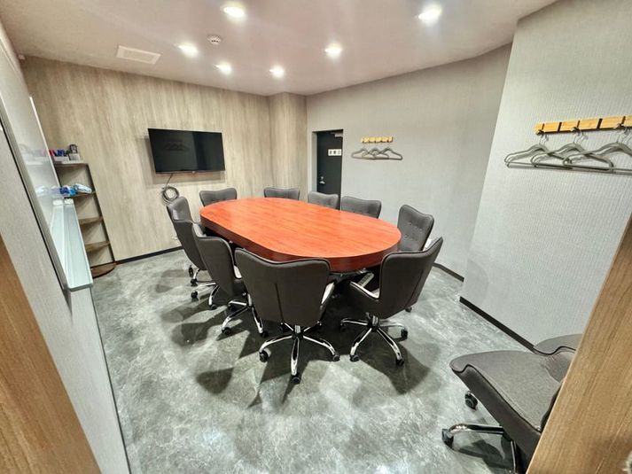 【目黒駅徒歩1分】10名会議室（Room C） - いいオフィス目黒
