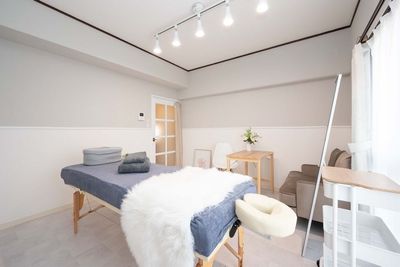 レンタルサロン KuraKura船橋 北口店の室内の写真