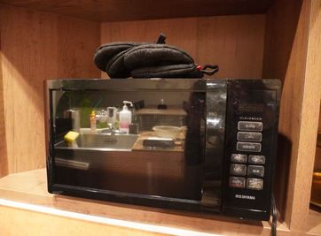 電子レンジで出来合いのものもあつあつに♪ - Moff room🧸《下北沢店》 🧸Moff room🧸1〜15名様ママ会向けスペースの設備の写真
