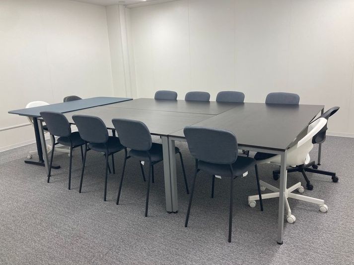 【～8名】オフィスD（会議、商談、面接、各種教室等） - YAMATO BASE　奈良