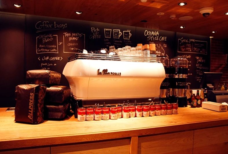 広々ダイニングスペースB - LATTEGRAPHIC町田店