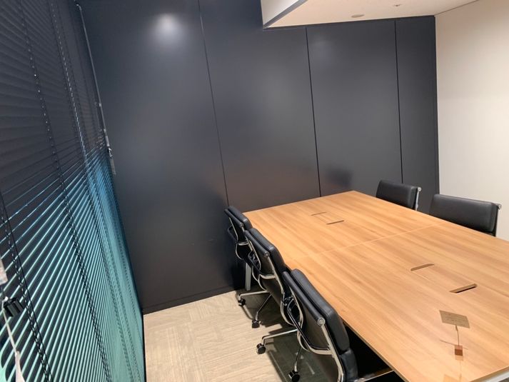 6名用会議室 - STAYUP横浜