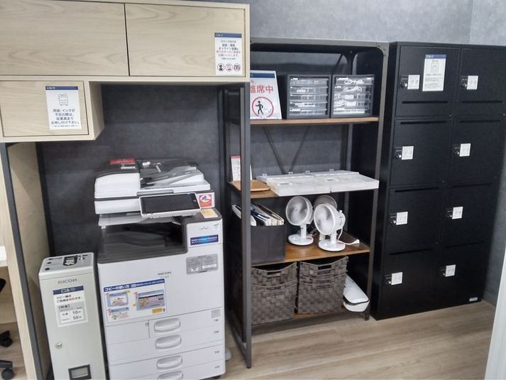 オープン席5 - MIRAIYA Bookmark Lounge 市川妙典店