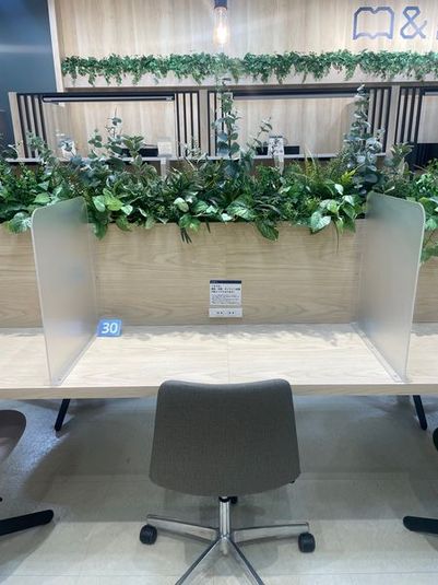 オープン席30 - MIRAIYA Bookmark Lounge 多摩平の森