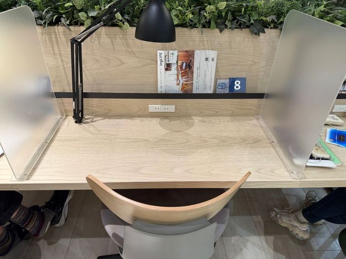 オープン席8 - MIRAIYA Bookmark Lounge 八千代緑が丘