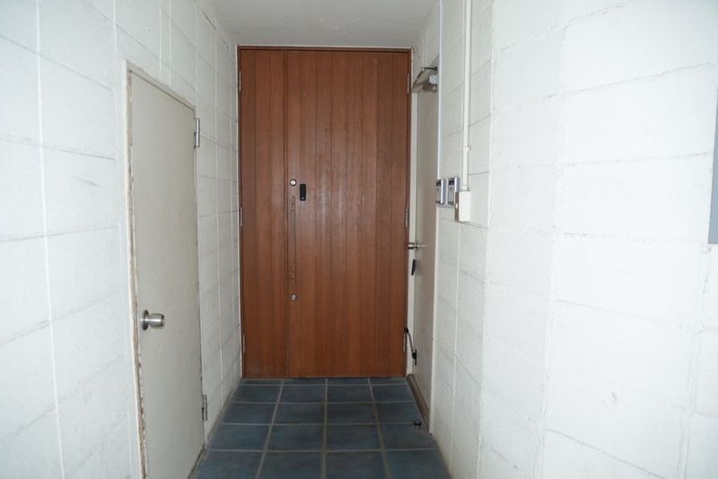 地下の明るい広々スペース - 大阪本町・心斎橋駅より徒歩圏内・自由にご利用下さい