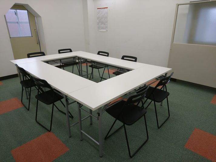 2階シェアスペース(会議室ブース) - 綿谷ビル