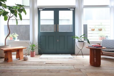 店舗風ドアは商品撮影にも最適 - luumu.tokyo Shimomaruko レンタルスペースの室内の写真