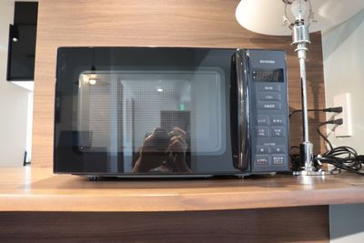 フロア内に電子レンジを設置。
ご自由にご利用いただけます。 - VORT SPACE 茅場町 7階　個室ブースNo.10（外部モニター付き）の設備の写真