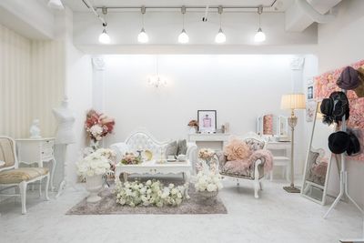 【西池袋撮影スタジオ】フェミニン×ダンディ×ラグジュアリーの3ゾーン撮影可/ポートレート/コスプレ/推しの生誕祭/10名/楽器可 - みらいスタジオ西池袋