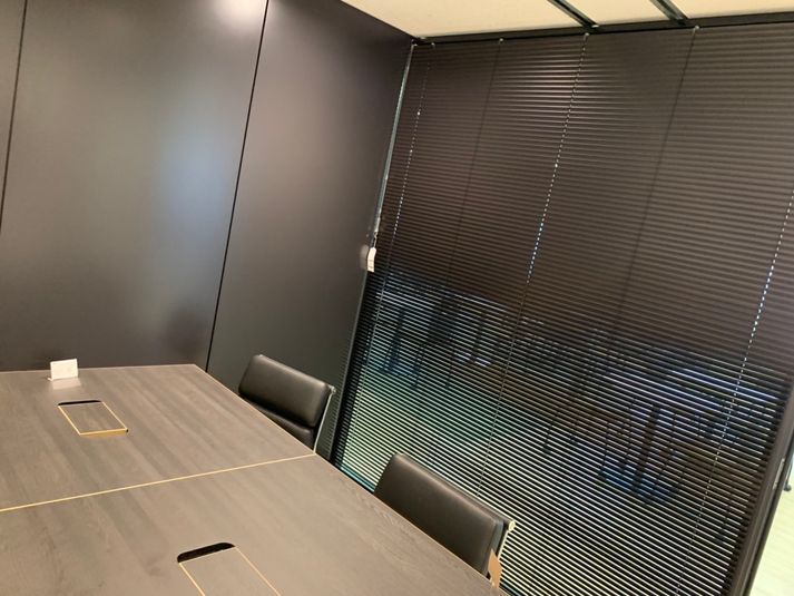 4名用会議室 - STAYUP横浜