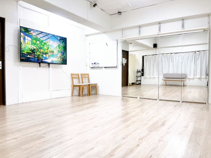 🌈エステベット3台・65型モニター有⭐️美容やセミナーに最適 - アズスタイル_半蔵門