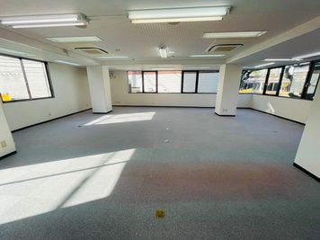 【千駄ヶ谷駅8分】イベント、ヨガ教室、講演会等他様々用途に利用可能！国立競技場が目の前の自然光が入るスペース - 1Days”KOKURITSU”