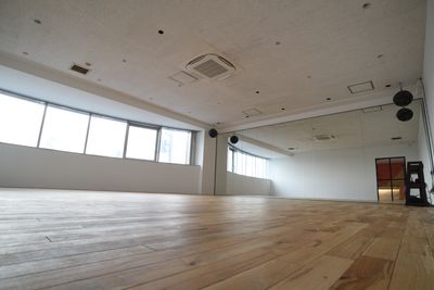 STRADA STUDIO ダンススタジオ＋多目的スタジオの室内の写真