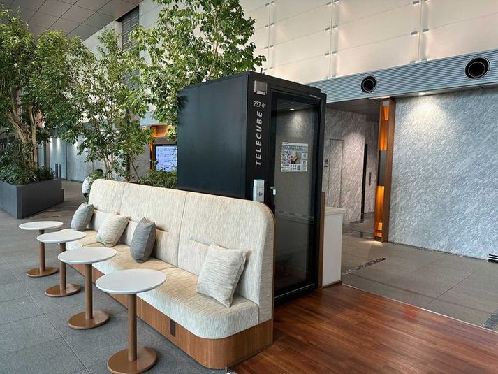 237-01 - テレキューブ 東京建物仙台ビル 2階　エントランスホール
