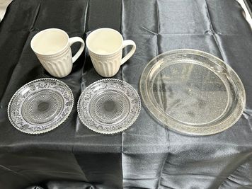 皿、マグカップ、ケーキ皿
 - 姫スタジオ（大名ゴシック店）の設備の写真