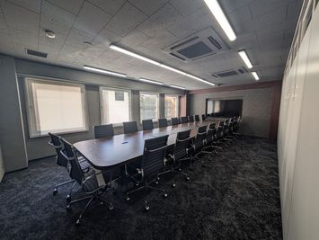 麴町駅から徒歩１分｜役員クラスの会議向け｜高級感◎ - Executive Suite Lounge 麹町