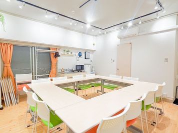 フィルスペ会議室 《新大阪フォーカス》の室内の写真