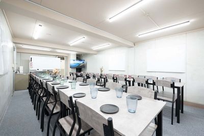 新橋 YOYO新橋✨/会議/懇親会/パーティの室内の写真