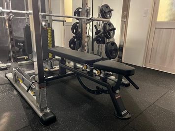 タフスタッフパワーラック - Personal Training Gym GLANT レンタルルームの設備の写真