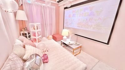 NEW【🎀映えすぎピンクインテリア🎀】心斎橋5分🚃100㌅スクリーン🎞️歓送迎会🍻デート💗推活🫶未成年🆗学割🏫 - Restfull / OSAKA 心斎橋-南